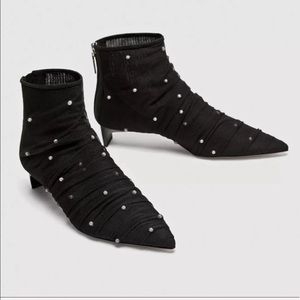 Zara tulle ankle booties faux pearl zipper size 6